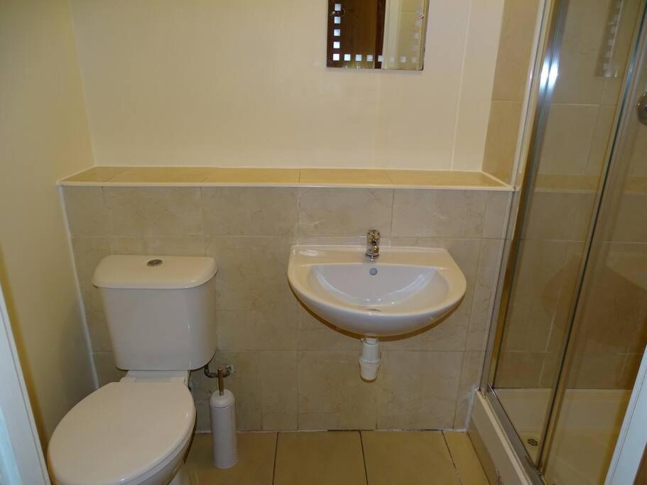 2 Bed Apartment In City Centre Dublino Esterno foto